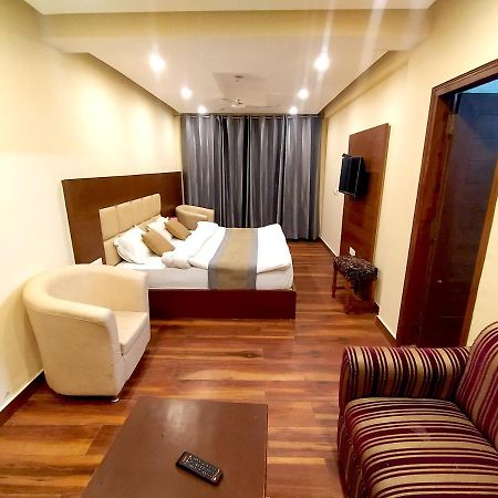 Hotel Samrat, Mussoorie Kültér fotó