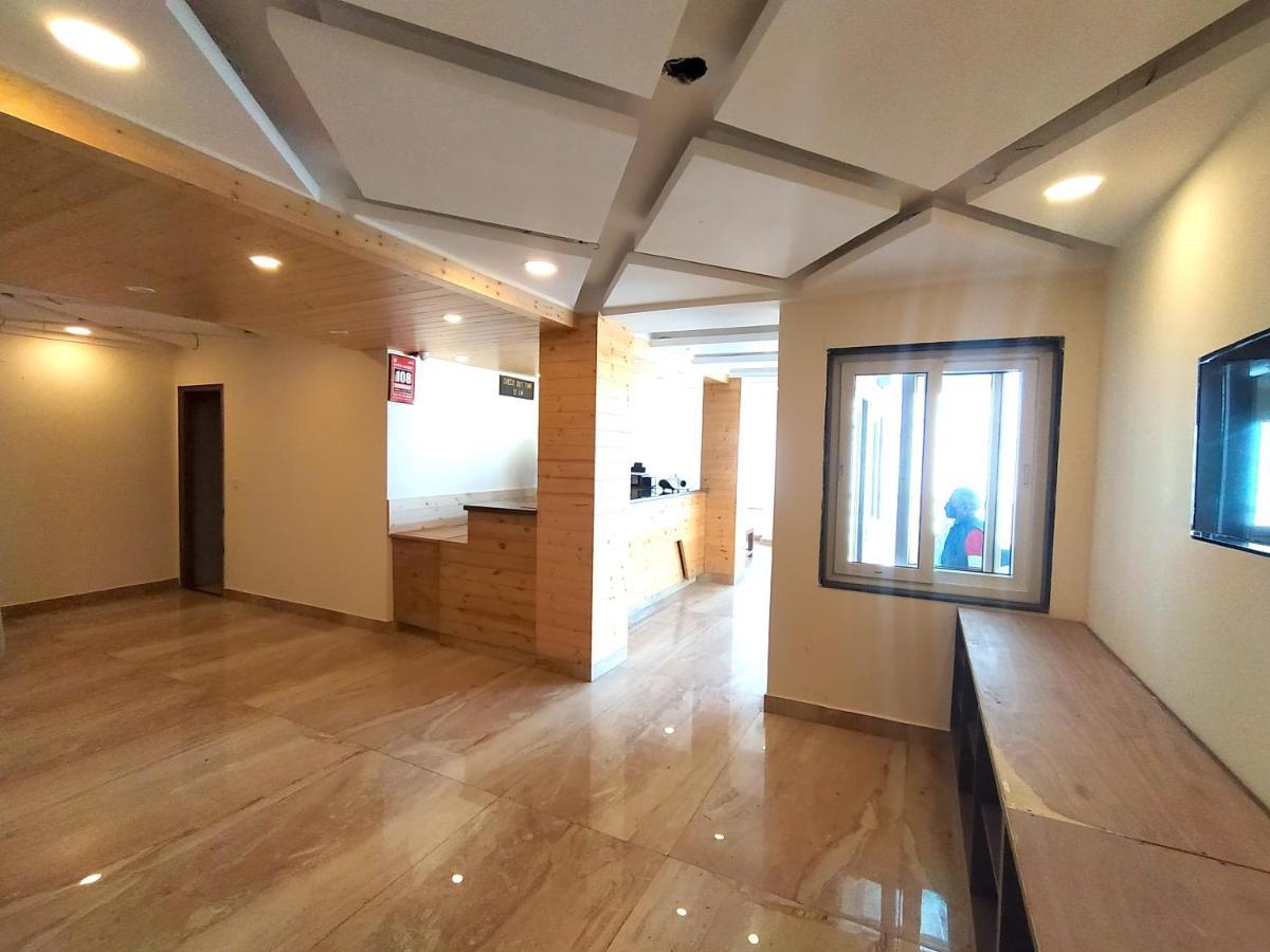 Hotel Samrat, Mussoorie Kültér fotó