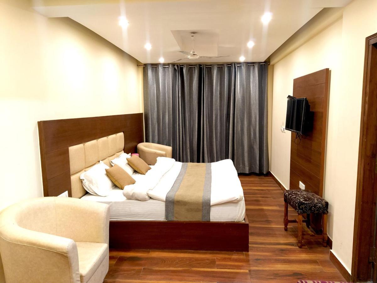 Hotel Samrat, Mussoorie Kültér fotó