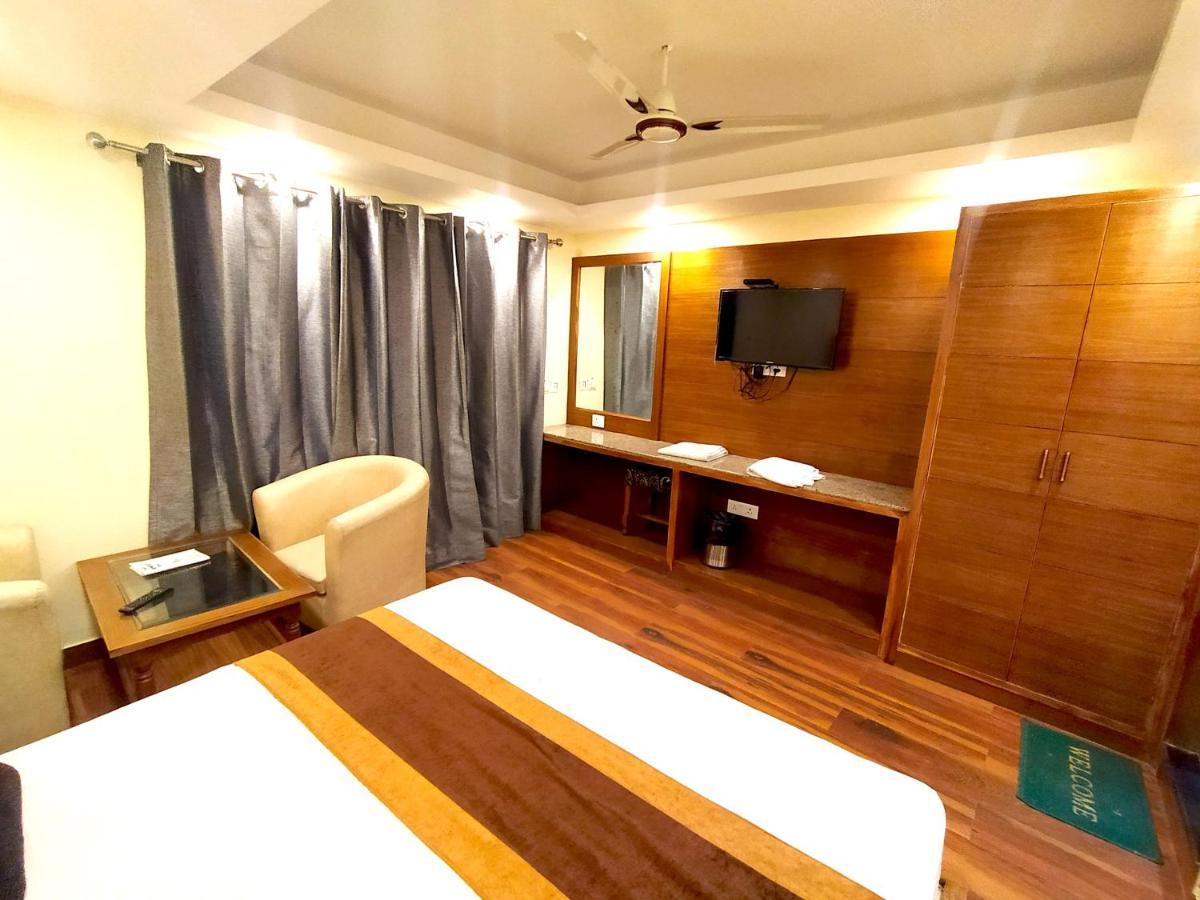 Hotel Samrat, Mussoorie Kültér fotó